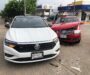 «Se le encaramo de lado»; 2 vehiculos particulares se dieron su llegue en la colonia Maria de la Piedad de Coatza